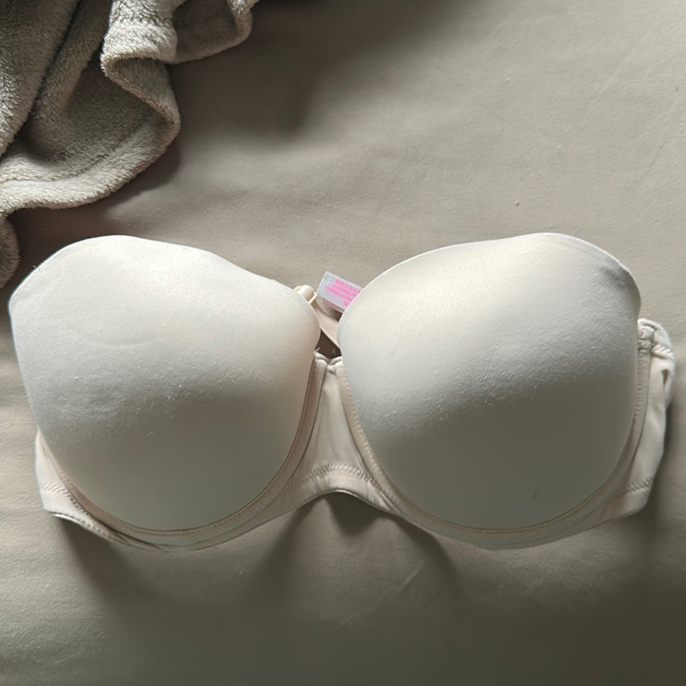 Strapless bra